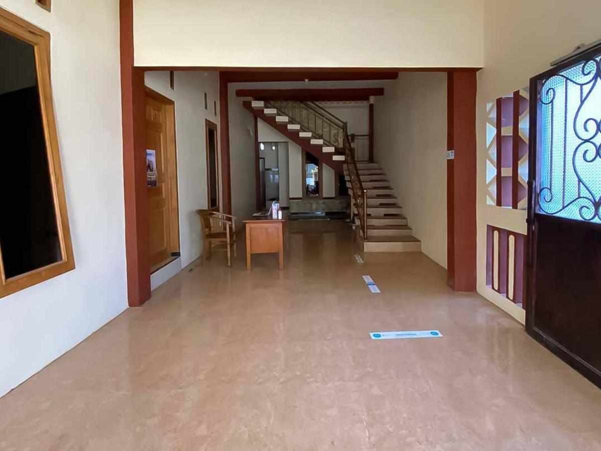Palace Syariah Homestay Redpartner Banyuwangi (East Java) Exterior foto