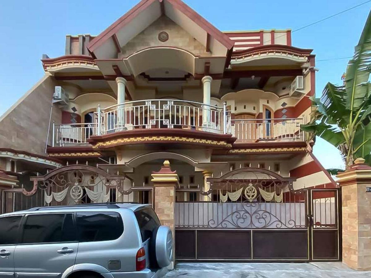 Palace Syariah Homestay Redpartner Banyuwangi (East Java) Exterior foto