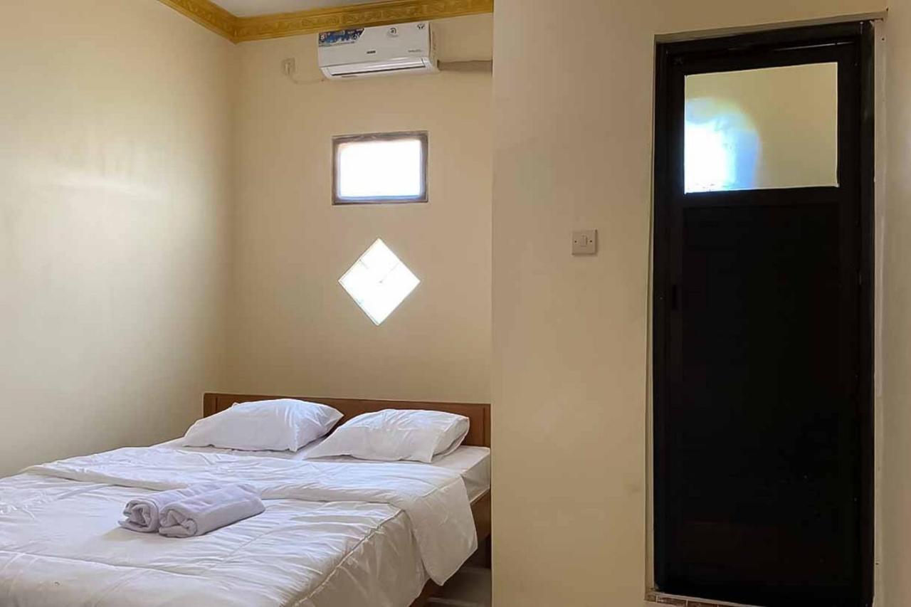 Palace Syariah Homestay Redpartner Banyuwangi (East Java) Exterior foto