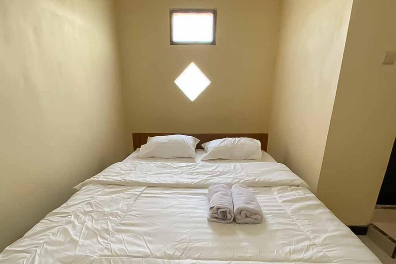 Palace Syariah Homestay Redpartner Banyuwangi (East Java) Exterior foto